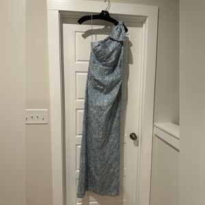 NWT Teri Jon by Ricki Freeman blue swirl dress. Size 10